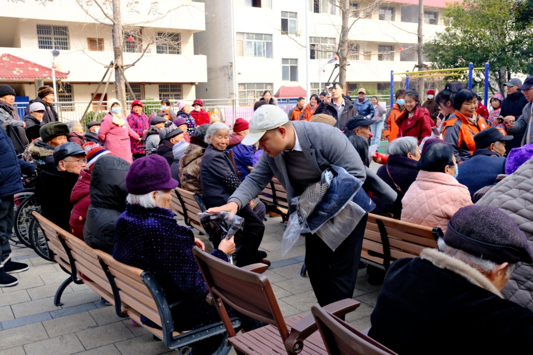 同心暖桑榆 新春送温情——省市民建企业家联谊会赴临澧县开展敬老慰问活动